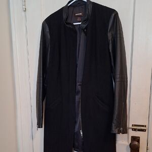 DANIER Black Wool Coat with Leather Sleeves